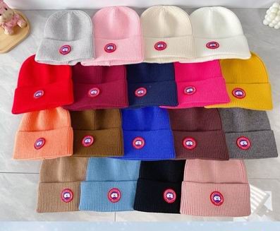 26 Canada Goose Hat 0829